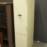 900 7389 CUPBOARD